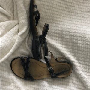 Ecco Women’s patten leather strap sandals